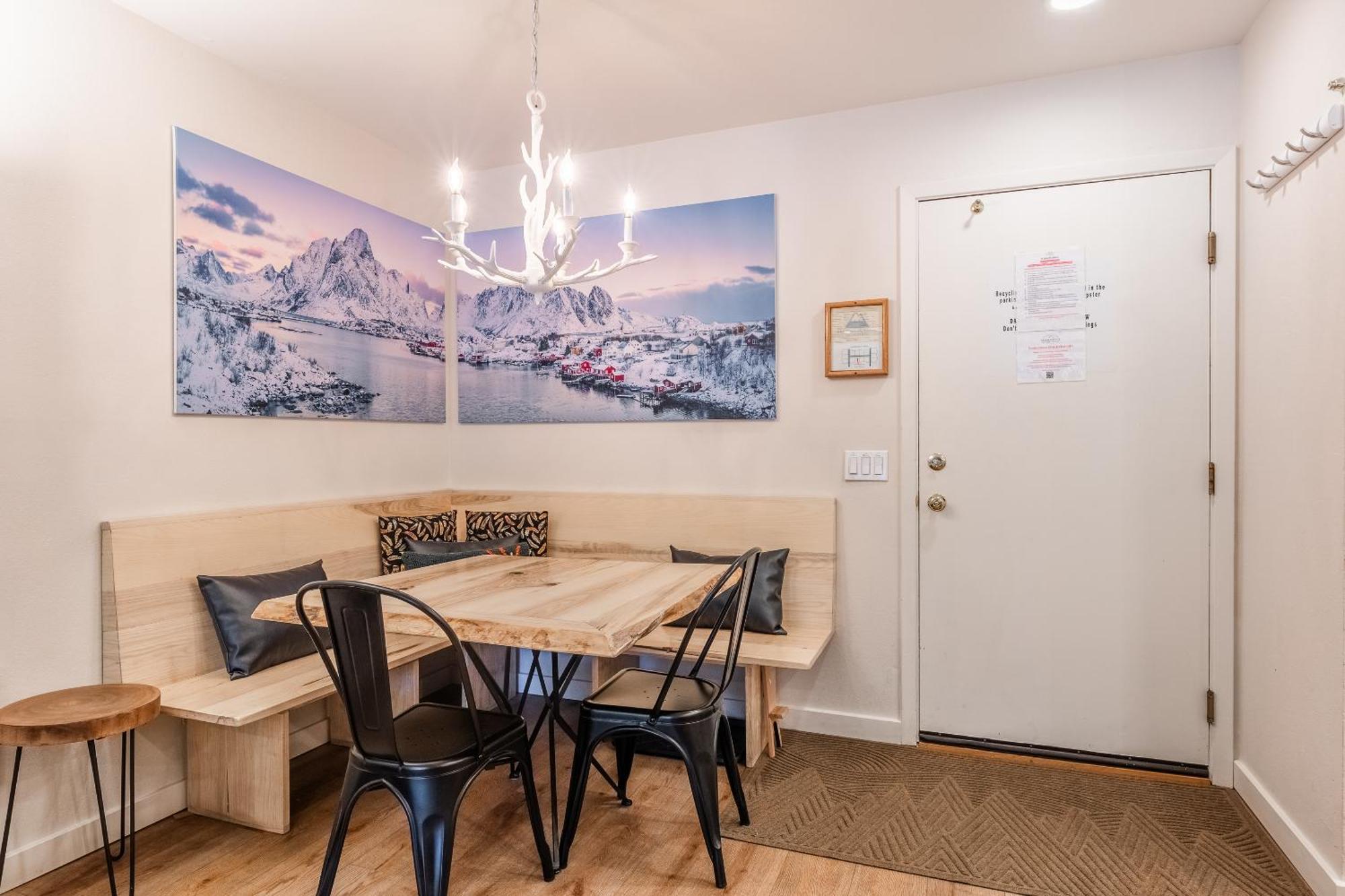 Fully Renovated! St Anton #17 Ski In Ski Out 1 Bedroom 1 Bathroom Condo! Sleeps Up To 4! Mammoth Lakes Eksteriør bilde