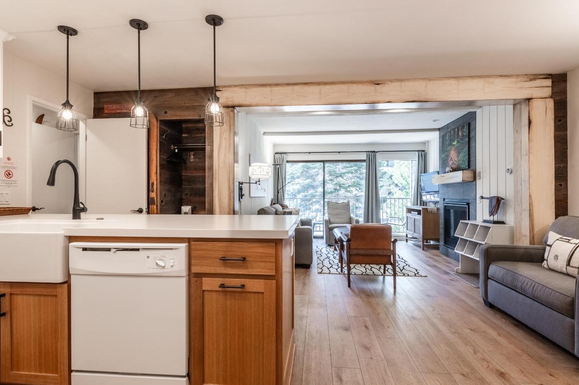 Fully Renovated! St Anton #17 Ski In Ski Out 1 Bedroom 1 Bathroom Condo! Sleeps Up To 4! Mammoth Lakes Eksteriør bilde